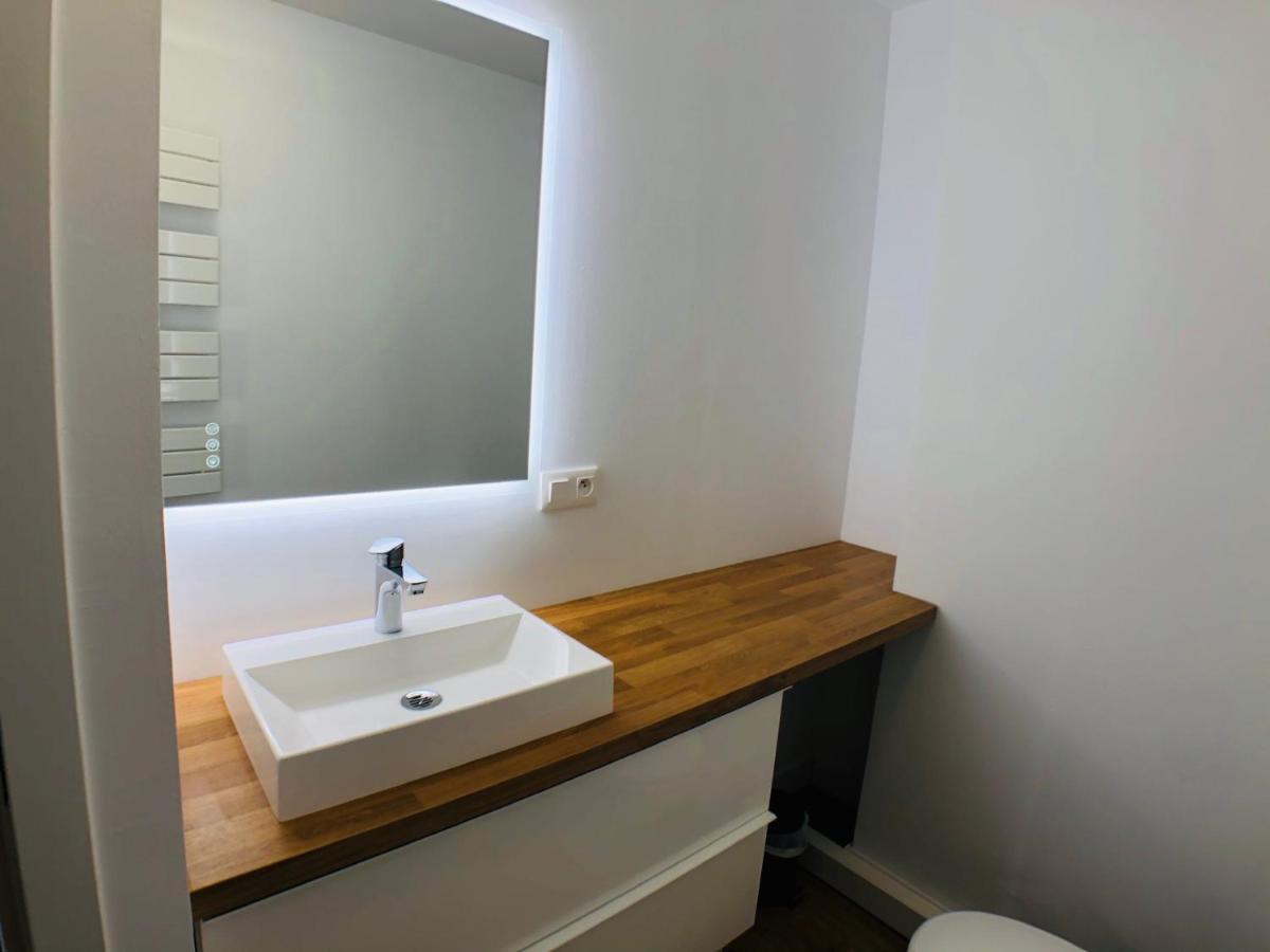 Charmant Appartement 1-4 Personnes, Proche Centre Avec Parking Nantes Zewnętrze zdjęcie